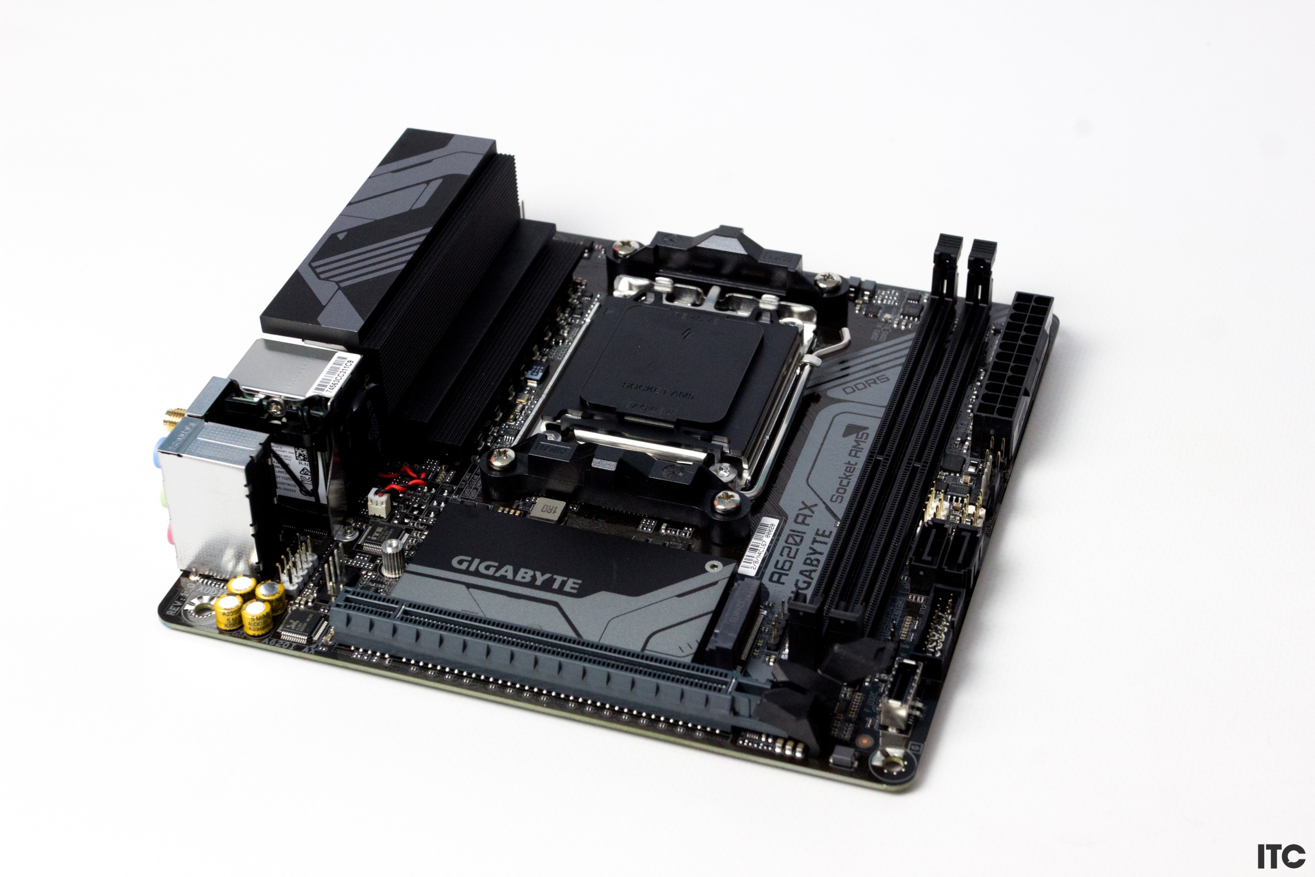 Gigabyte A620I AX review: compact and functional mini-ITX motherboard