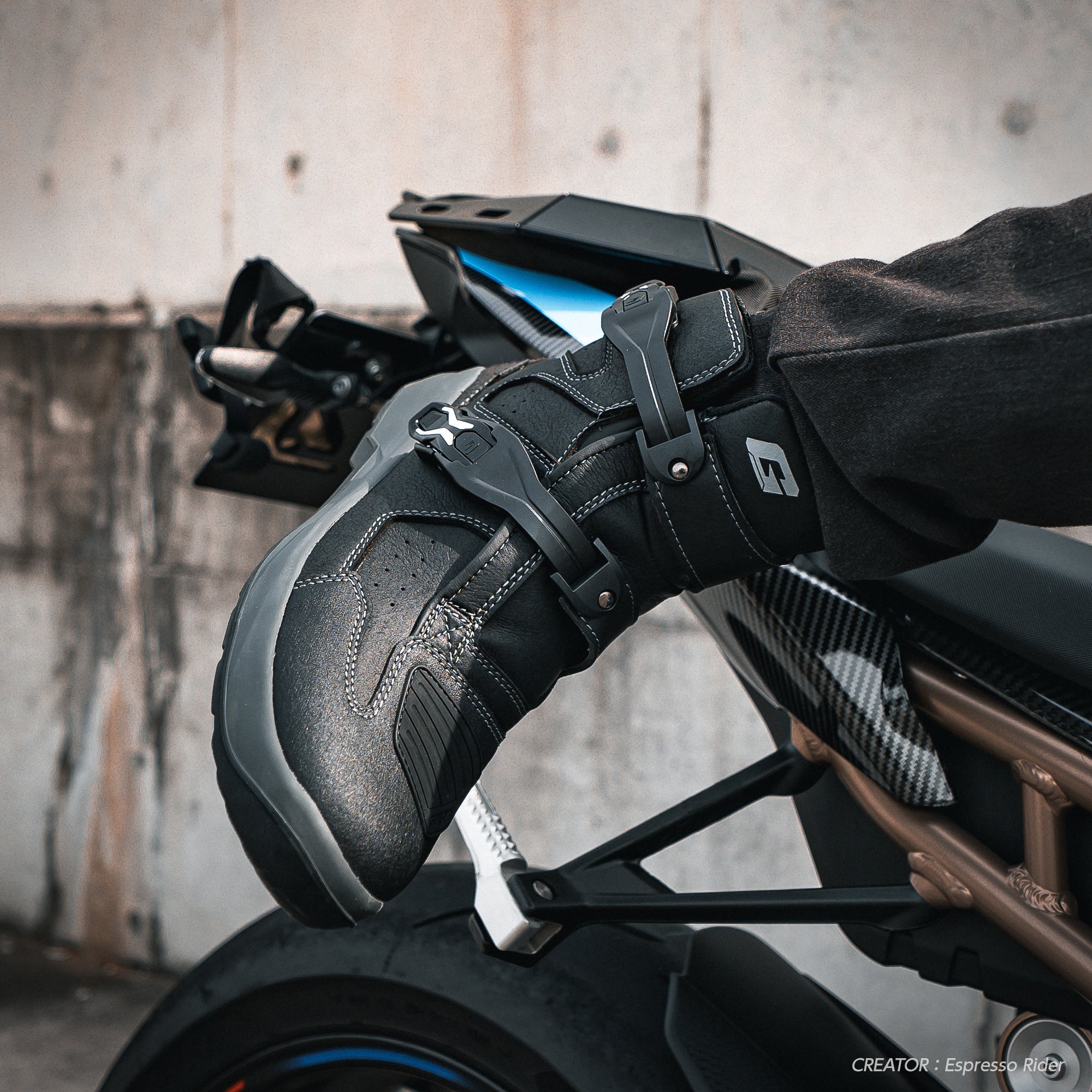 試着無料】ガエルネ パンテーラ ゴアテックス ネオブラック - バイク