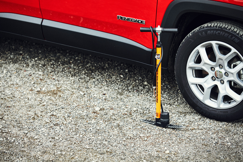 MY STANDARD. 音楽家・長岡亮介さんの定番アイテム7選