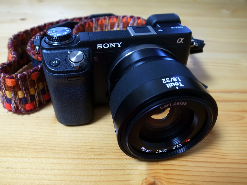 光と影を紡ぐレンズ Carl Zeiss Touit 1.8/32 ファースト