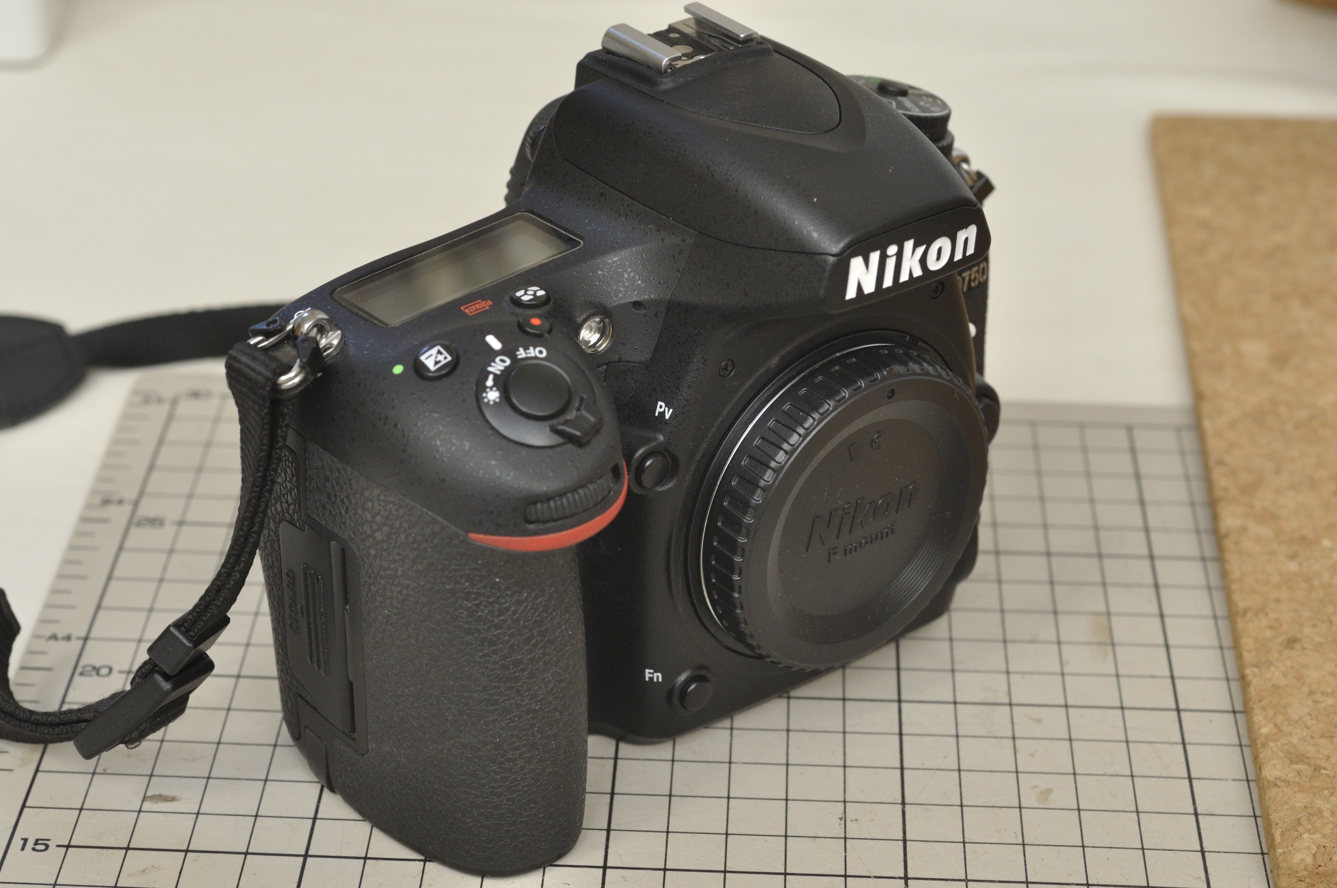 修理済み】Nikon D750 デジタル一眼レフ Amazon.com : Nikon D750