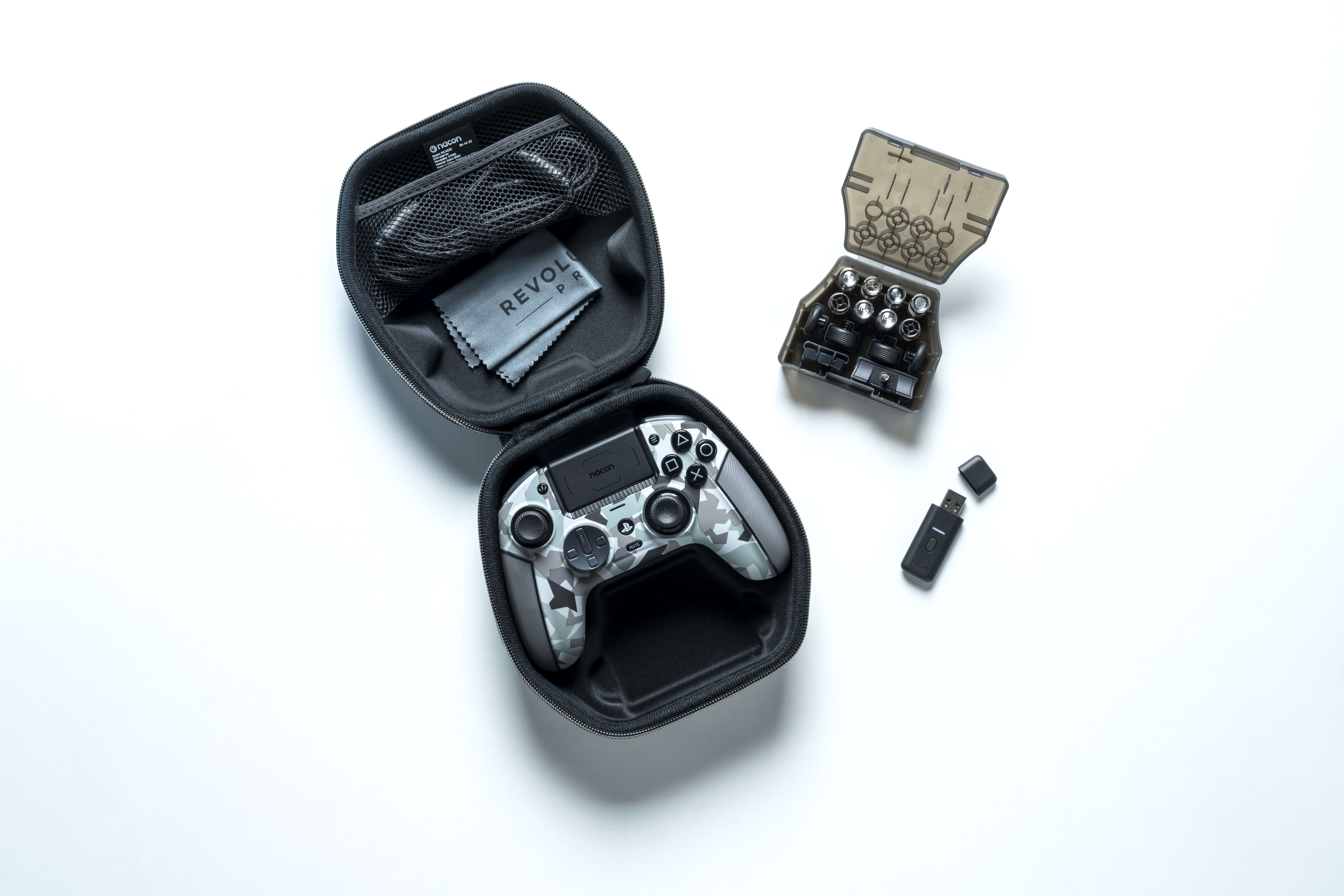 REVOLUTION 5 PRO CAMO - NACON Gaming