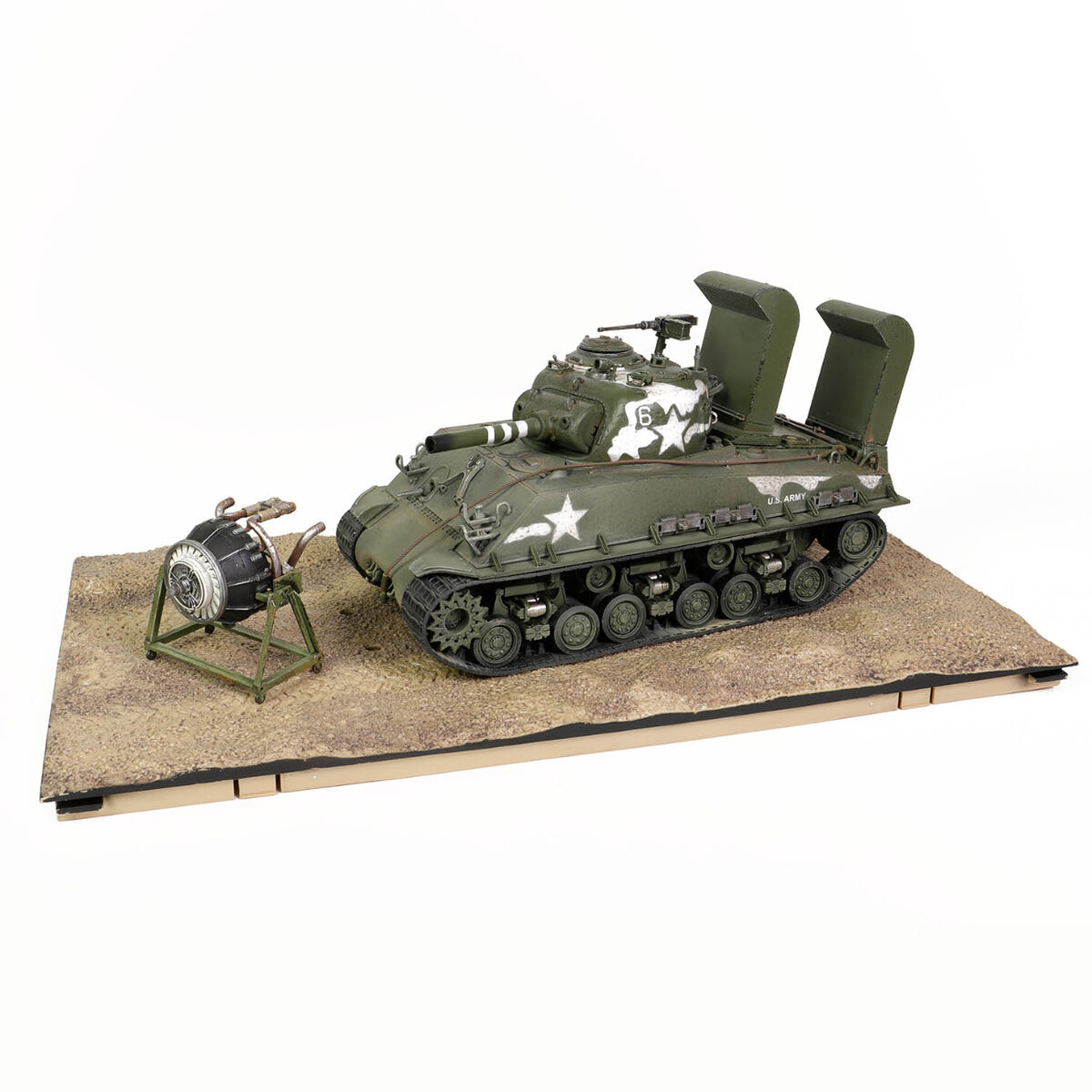 U.S. Medium Tank Sherman M4E8 (105) HVSS With Deep Wading Gear