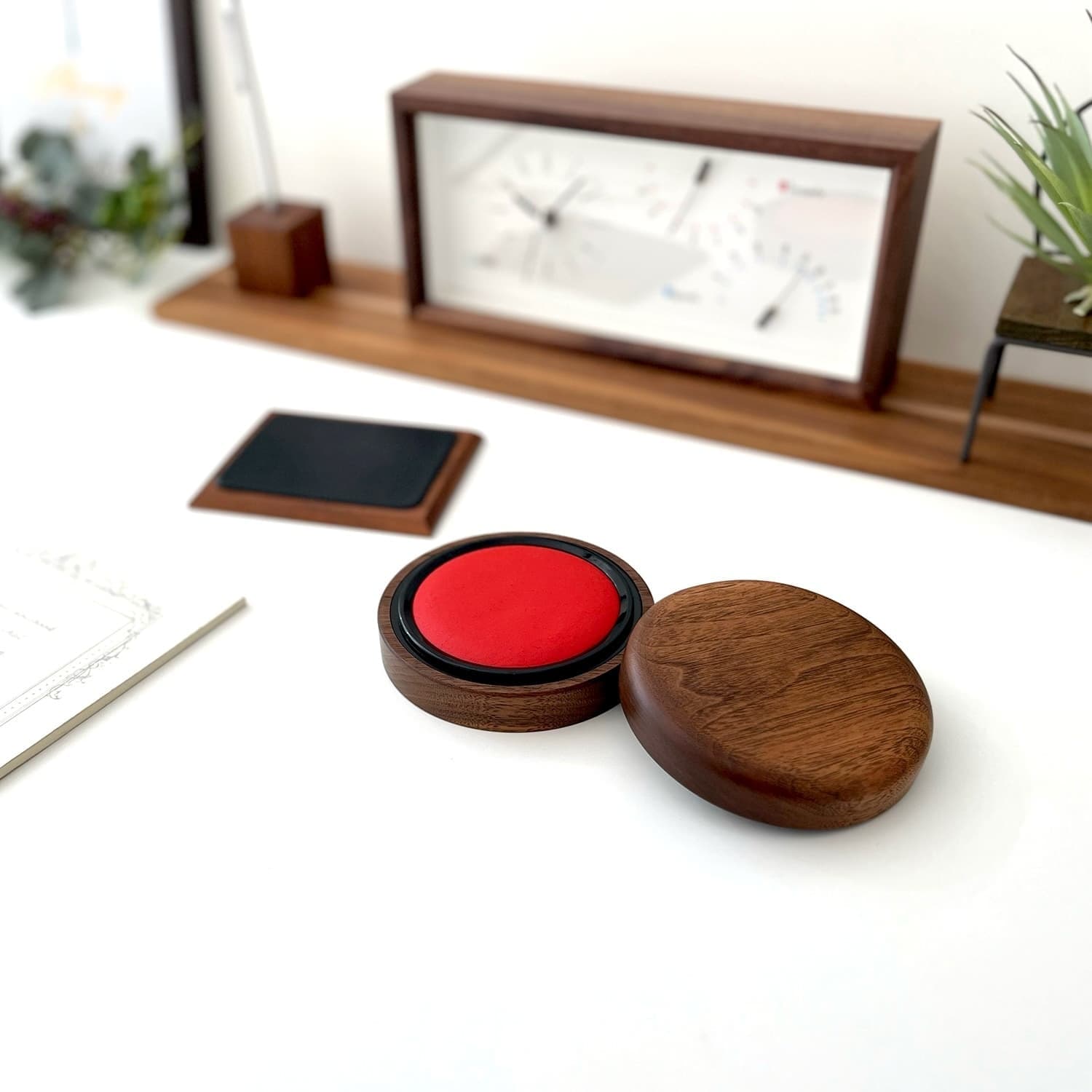 km-40_朱肉75号of加藤木工株式会社