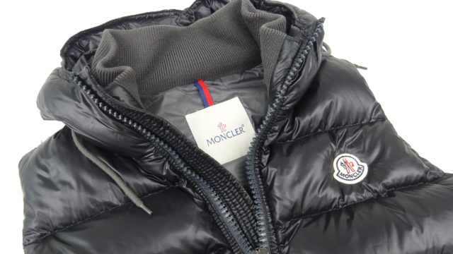 モンクレールのダウンは修理が出来るの？その方法と料金