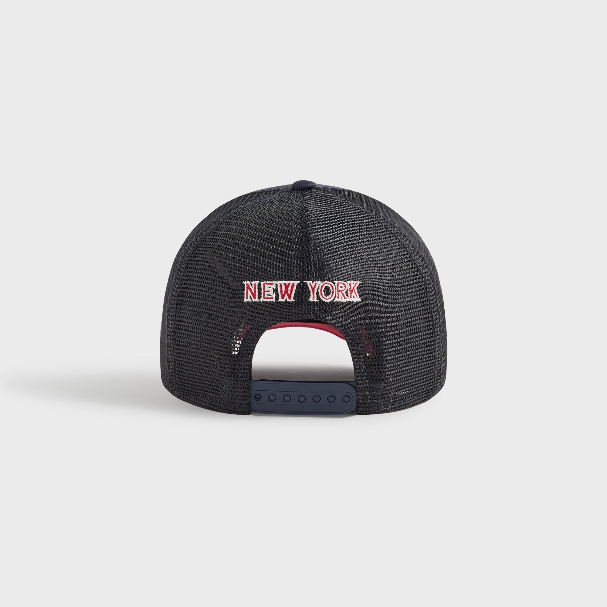 Kith & New Era for the New York Knicks 9FORTY MS Trucker Snapback - No