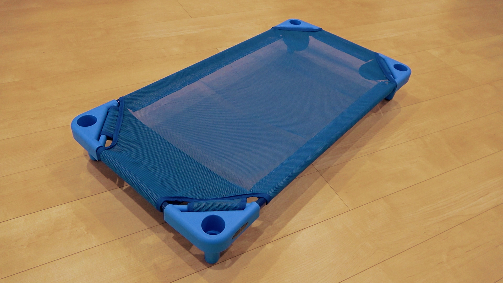 CK スタッキング式 抗菌お昼寝コット - 株式会社エンドー