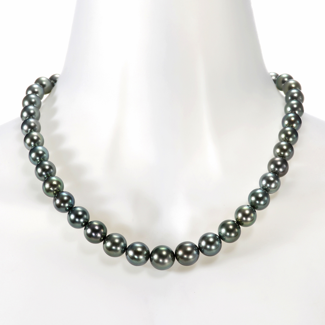 タヒチ産 南洋黒蝶真珠ネックレス【グレード評価鑑定書付】2点セット