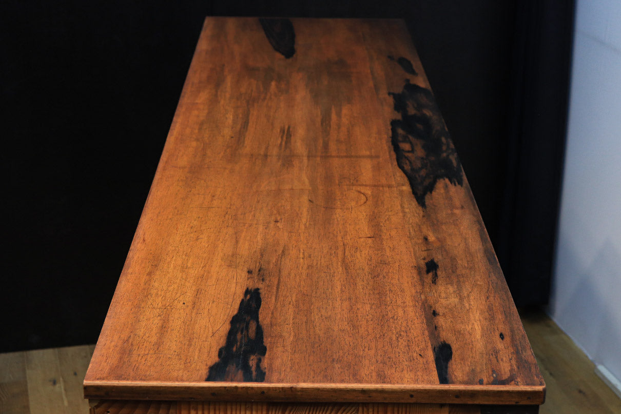 珍品!!無垢材の黒柿杢目が流れる堂々とした越後収納箪笥 BB2226 – 古福