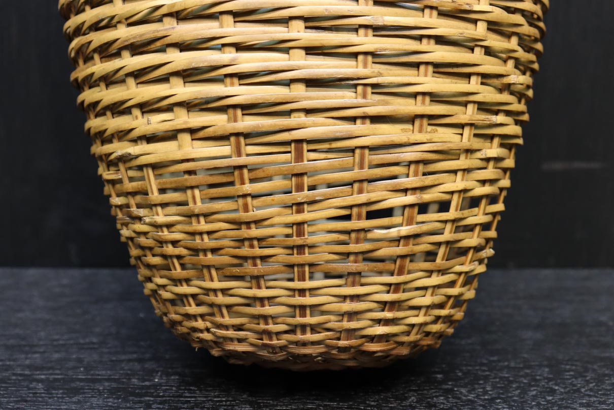 変わりデザイン！！ 開口部が広い竹編みカゴ DC4994 – 古福庵