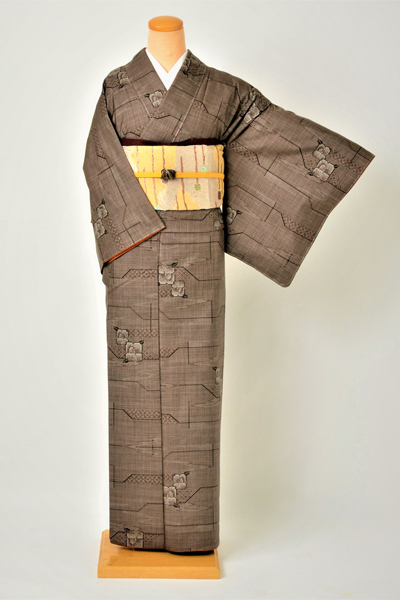 紬［泥染めの大島紬］｜着物レンタルあき (来店着付け無料・全国配送無料)