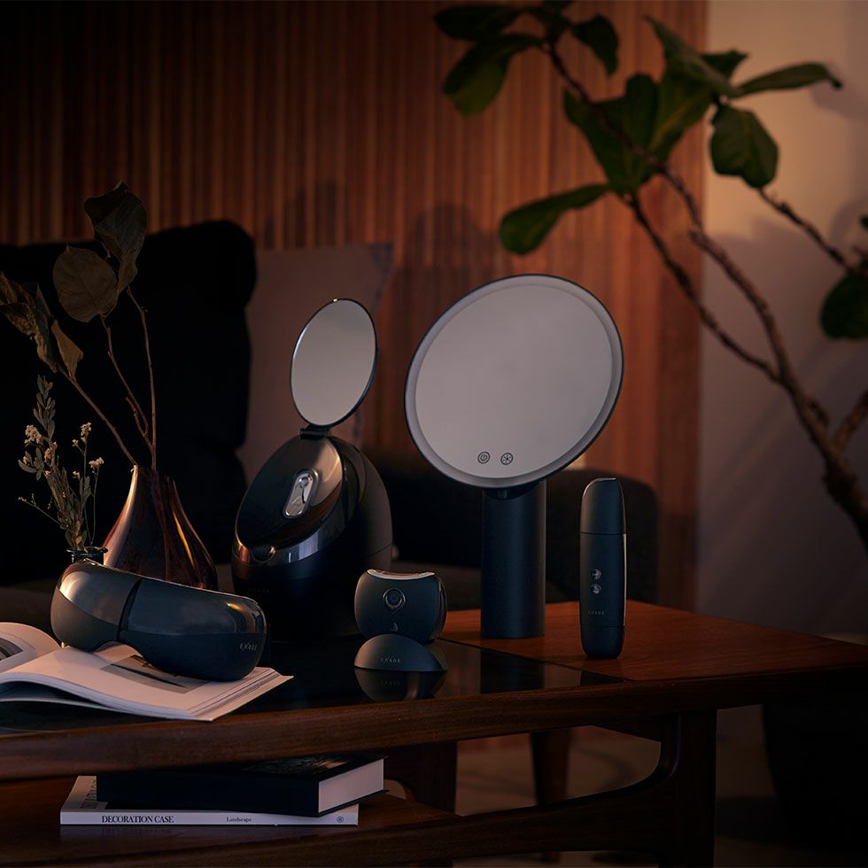 エナージュリフト美顔器ホット＆クールKBE-1820 | コイズミオンライン