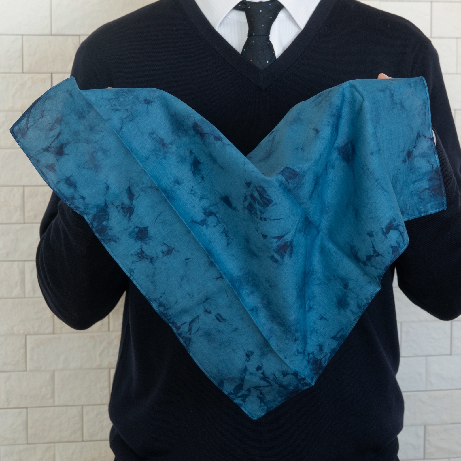 阿波本藍染 むらくも染めハンカチ | Lacycle mall（ラシクルモール）