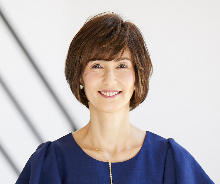 ショート:セミオーダーウィッグ 011:メッシュカラーで立体感を演出。