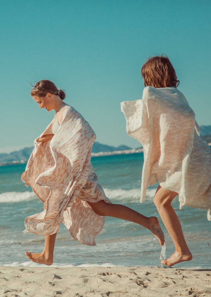 JÄKÄLÄ multi-use towel 95x180cm – LAPUAN KANKURIT（ラプアンカンクリ）