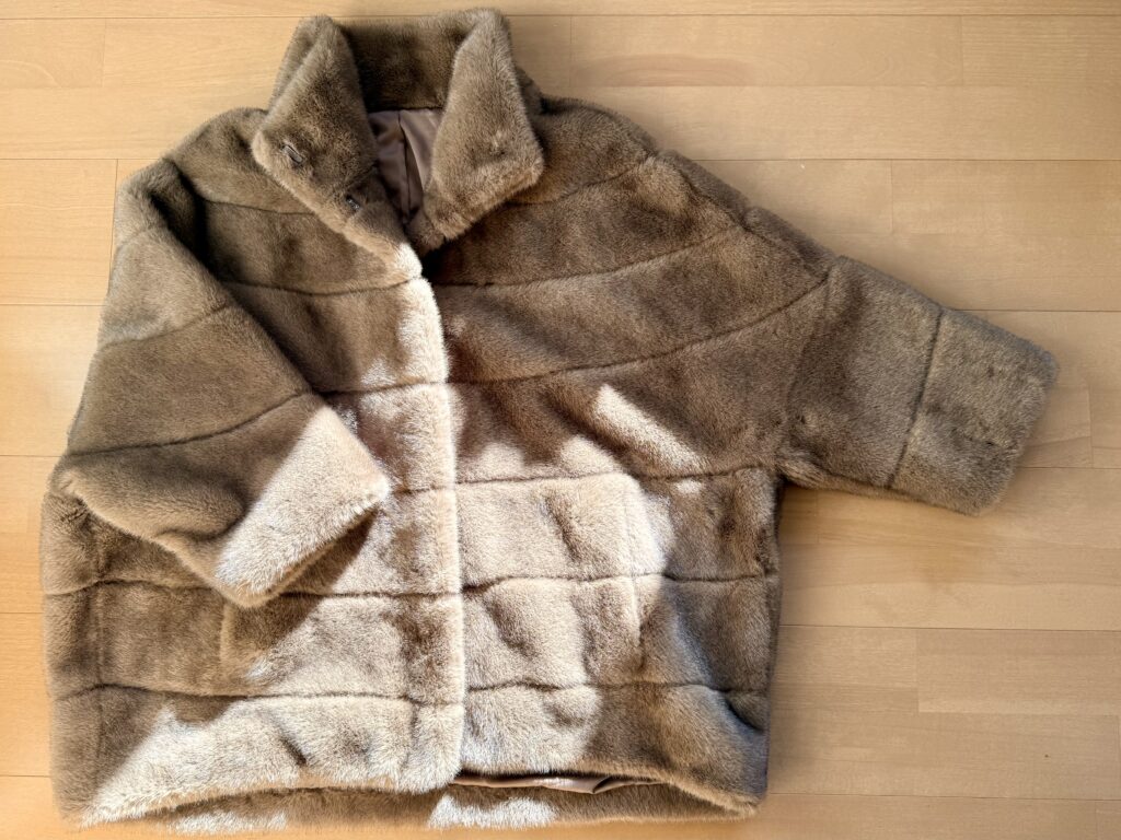 今年購入したコート【Deuxieme Classe】MY WHITEブルゾン。エコファー