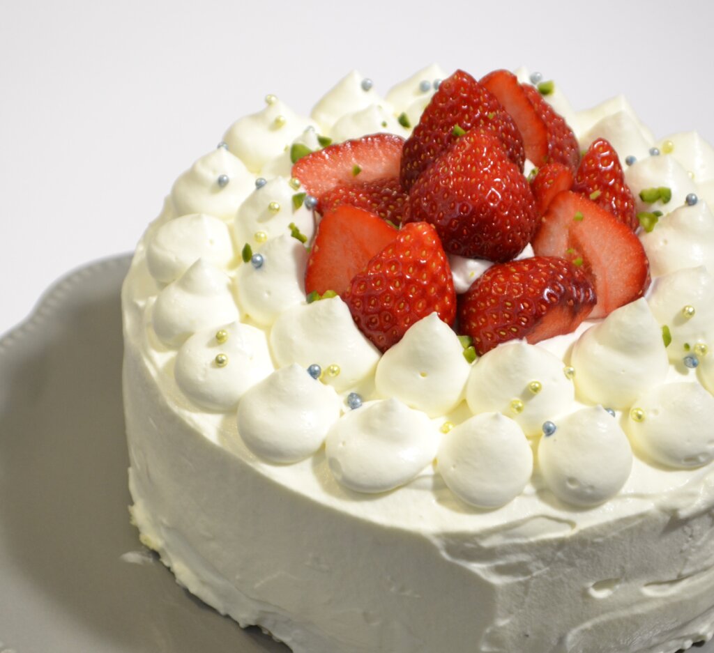 小嶋ルミさんのレシピでいちごのショートケーキを作りました！ | LEE