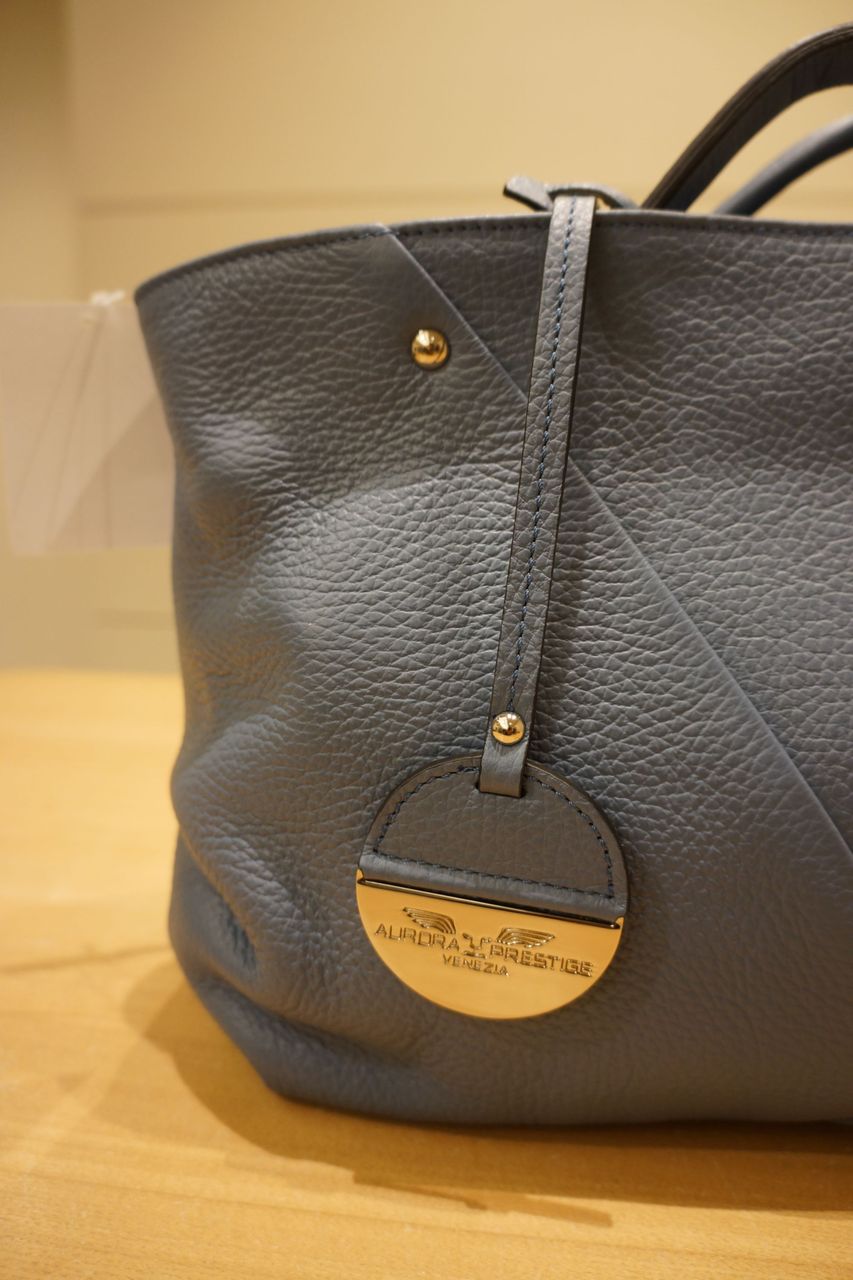 AURORA PRESTIGE（オーロラプレステージ）シュリンクレザー