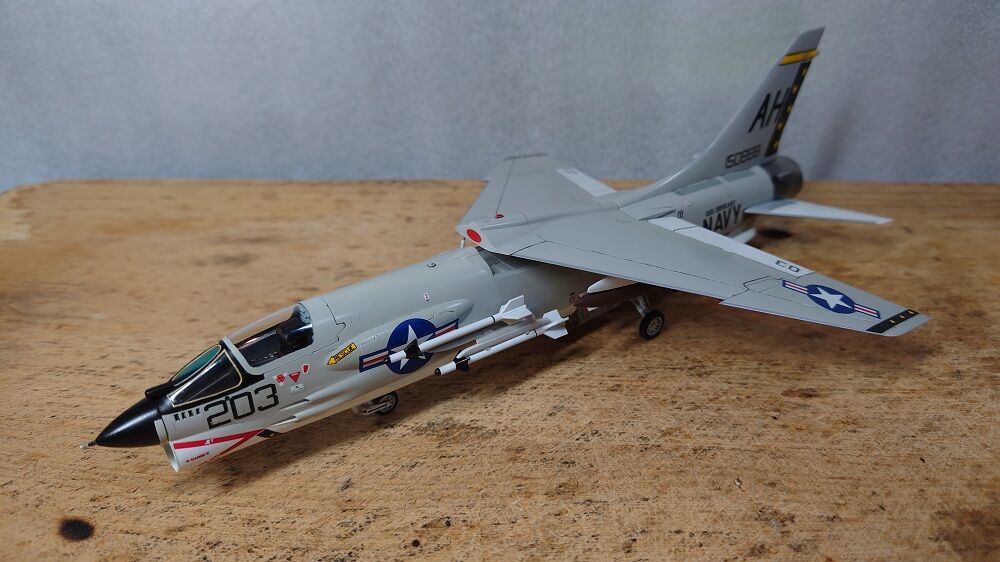 プラモデル】ハセガワ 1/72 F-8E クルセイダー(VF-162ハンターズ) 完成