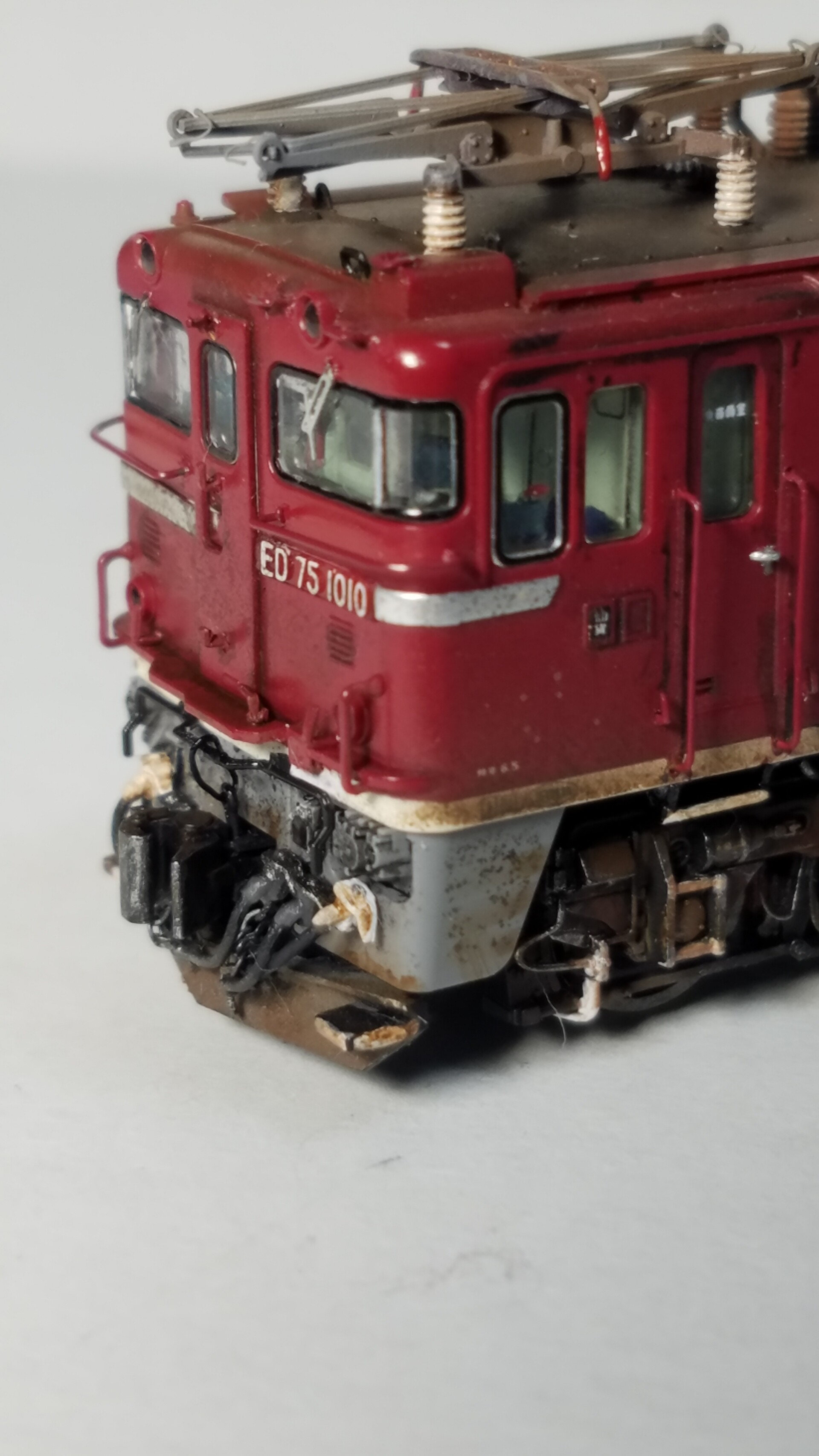 TOMIX 2105 ED75 1000 （前期形・JR貨物新更新車）の追加加工整備 その