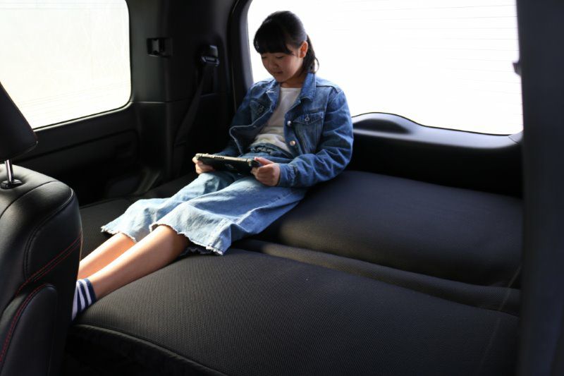 SHINKE】ノア/ヴォクシー/エスクァイア専用 リアハーフマット