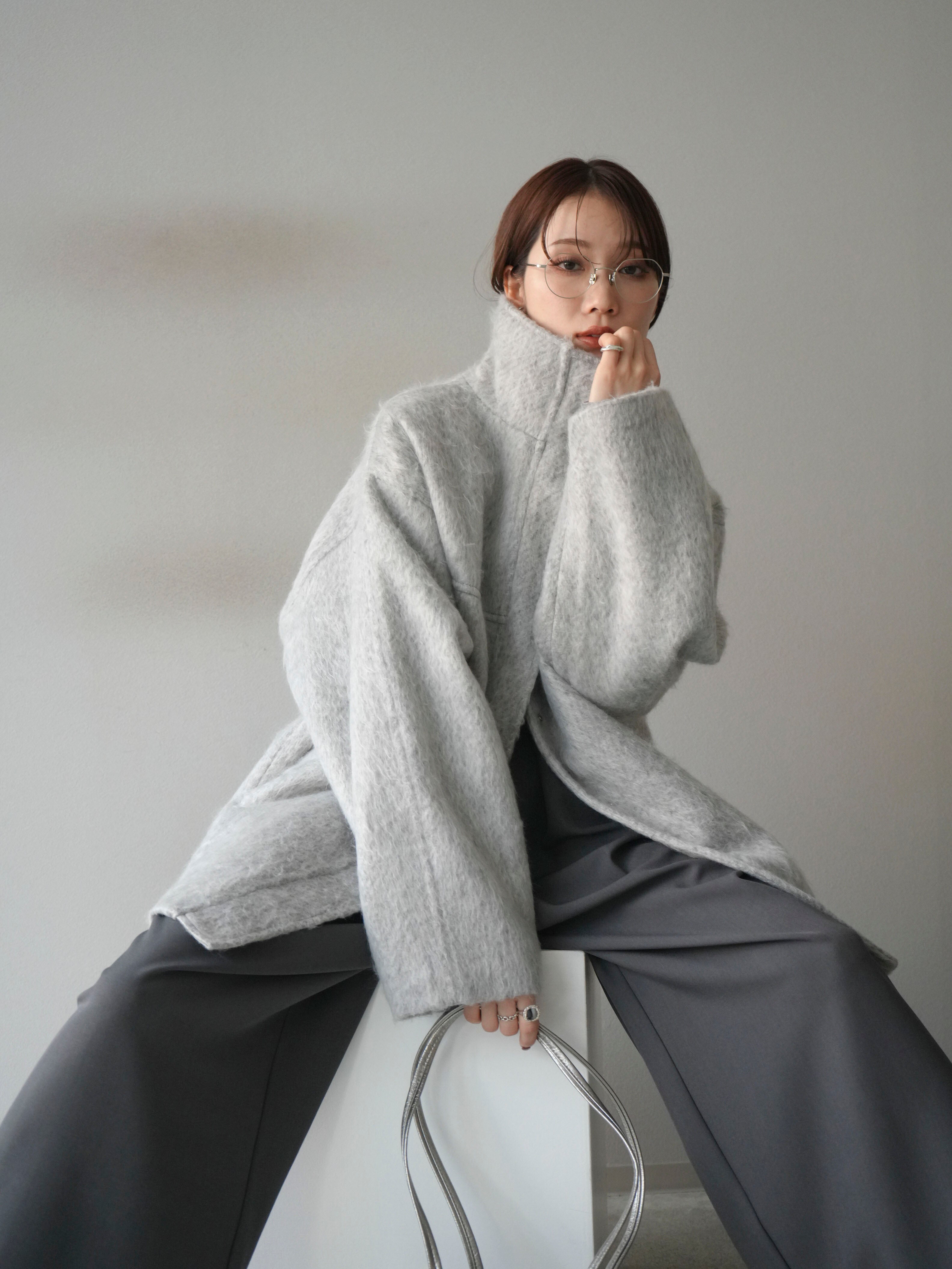 予約]スタンドカラーシャギーコート/mokugray – Lumier
