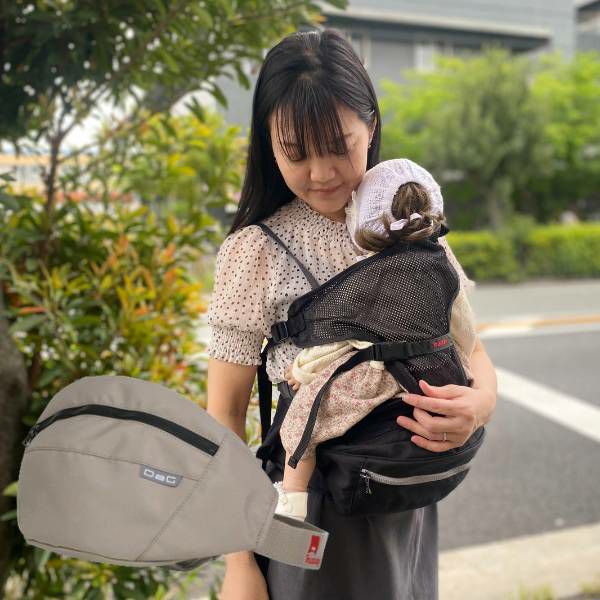 最新ダッグスリー(DaG3)ヒップシート カームベージュ 1歳2歳3歳4歳