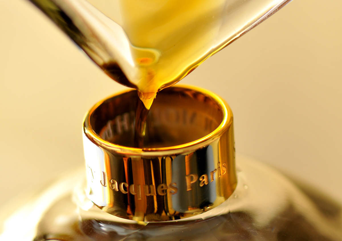 HENRY JACQUES（アンリ・ジャック）-世界中のセレブから愛される