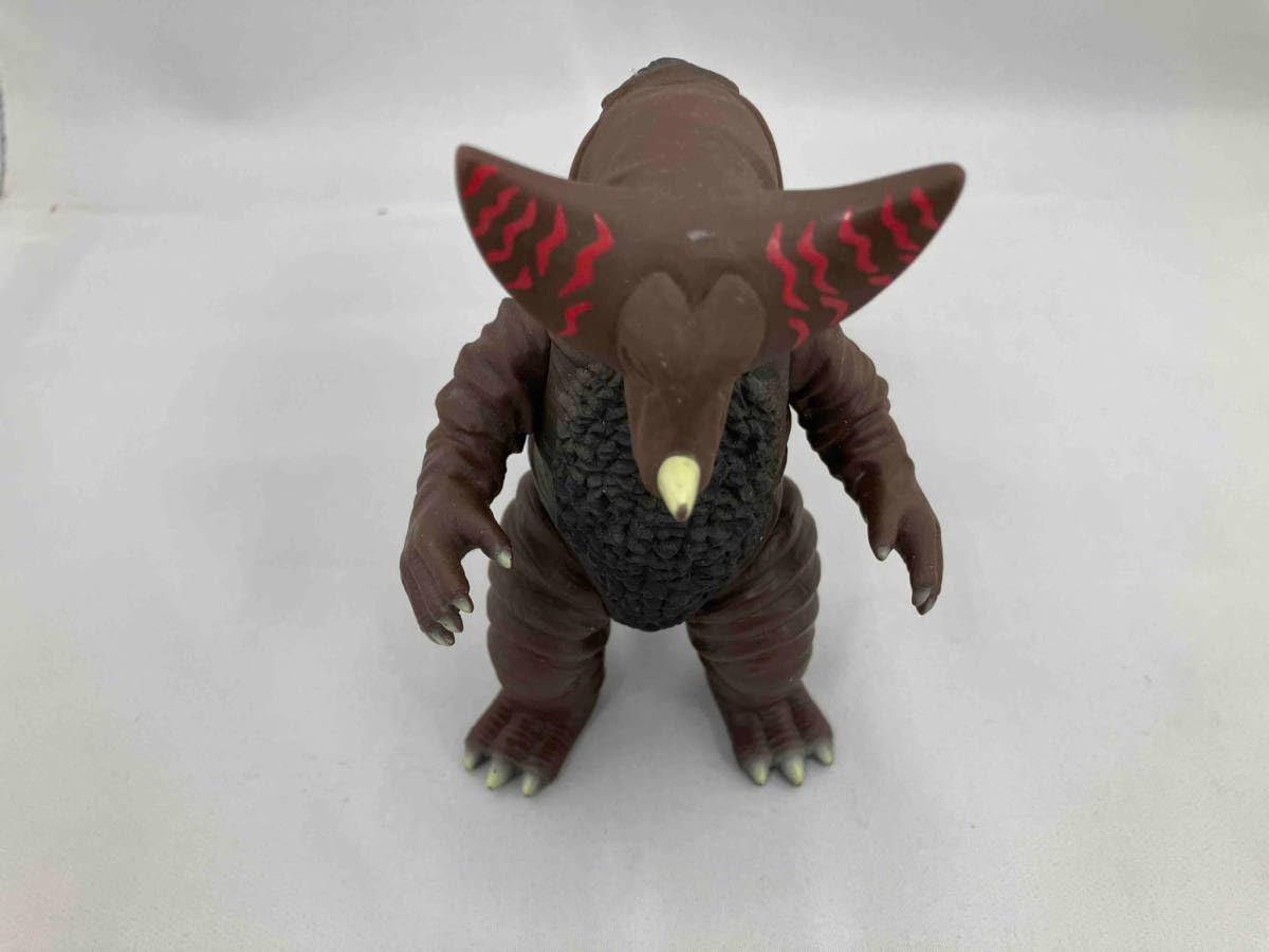 Amazon.co.jp: キズ、塗装ハゲあり ソフビ 2000年製 古代怪獣ゴモラ