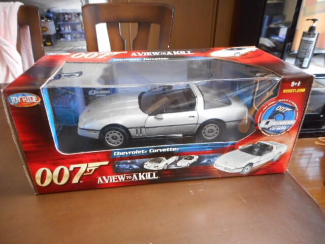 Amazon | 1/18 アオシマ シボレー コルベット 007 ボンドカー 美しき