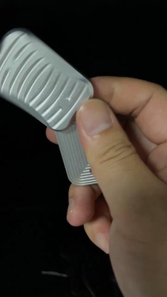 Amazon | Sword Mark フィジェットトイインフィニットポジション設計の