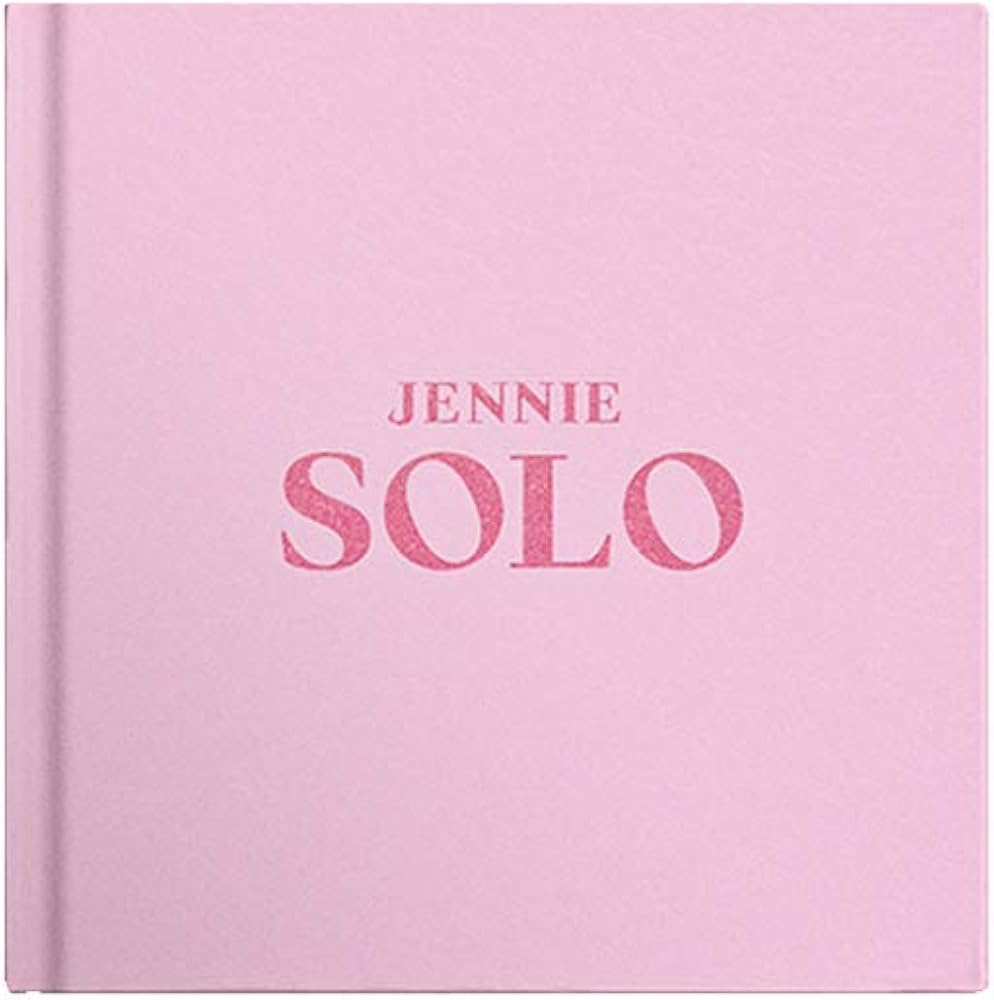 Amazon.co.jp: 【YG公式】 早期購入特典あり JENNIE [SOLO] PHOTOBOOK