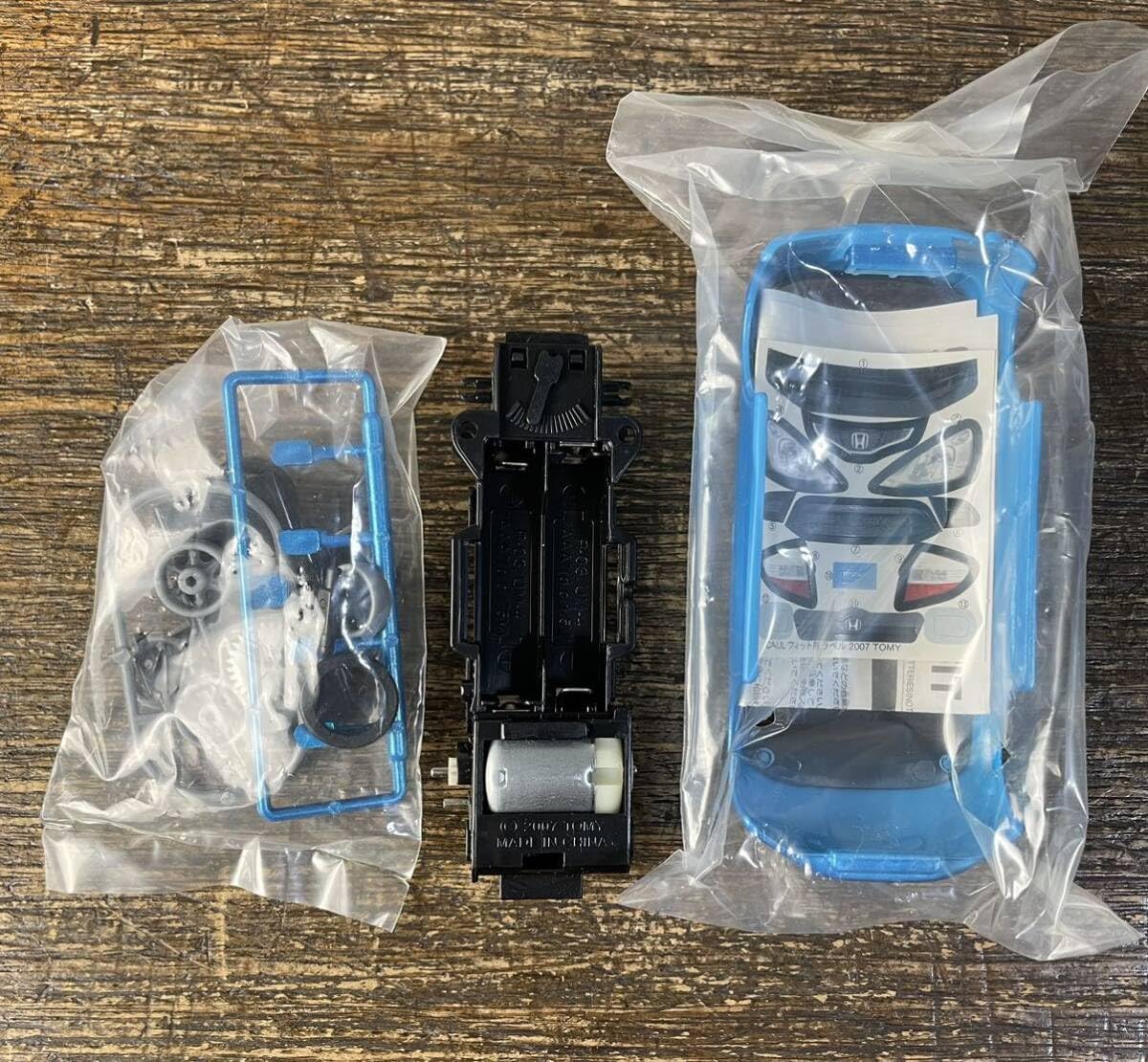 Amazon.co.jp: 未組立て トミー ホンダ フィット カウル 赤外線