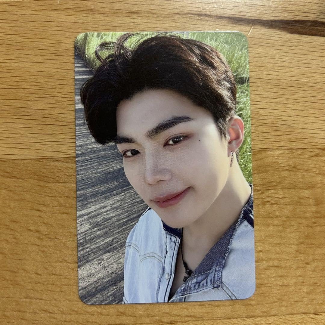 Amazon.co.jp: ZB1 ゴヌク パクゴヌクトレカ Feel the : おもちゃ