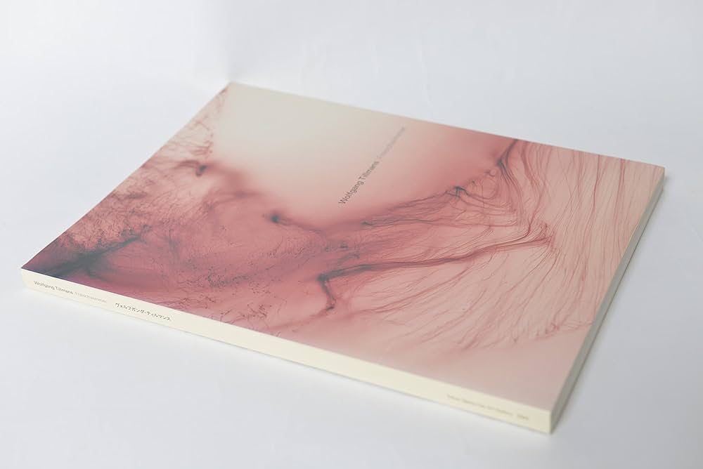 Amazon.co.jp: Wolfgang Tillmans - Freischwimmer : Shihoko, Iida: 本
