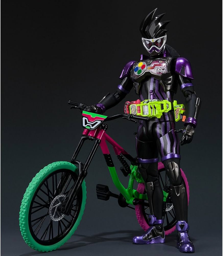 Amazon.co.jp: S.H.Figuarts 仮面ライダーゲンム アクションゲーマー