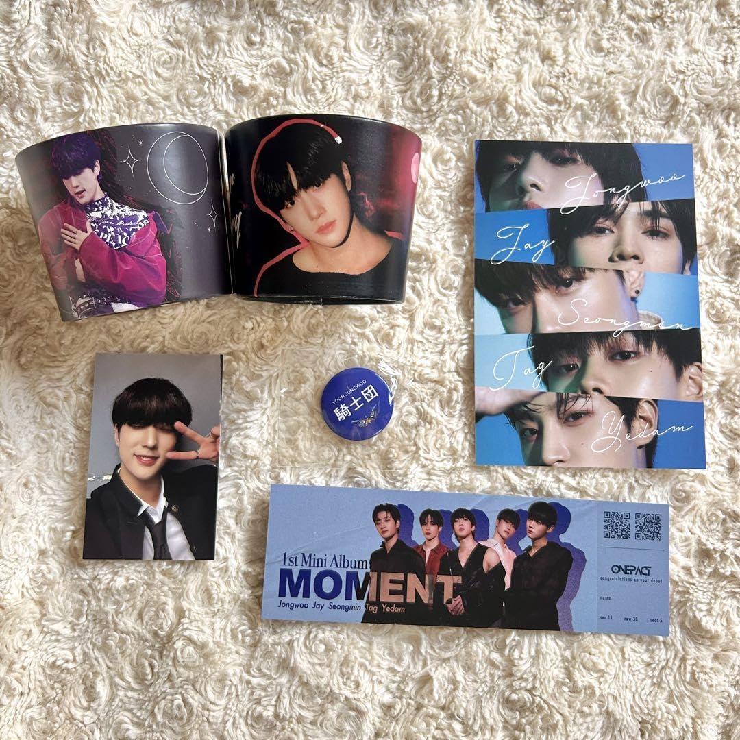 Amazon.co.jp: ユンジョンウ ONEPACT ペンライト トレカ グッズ セット