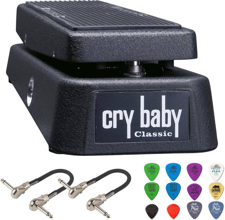 Amazon.com: Dunlop GCB95F Cry Baby Classic Wah Pedal Bundle with 2