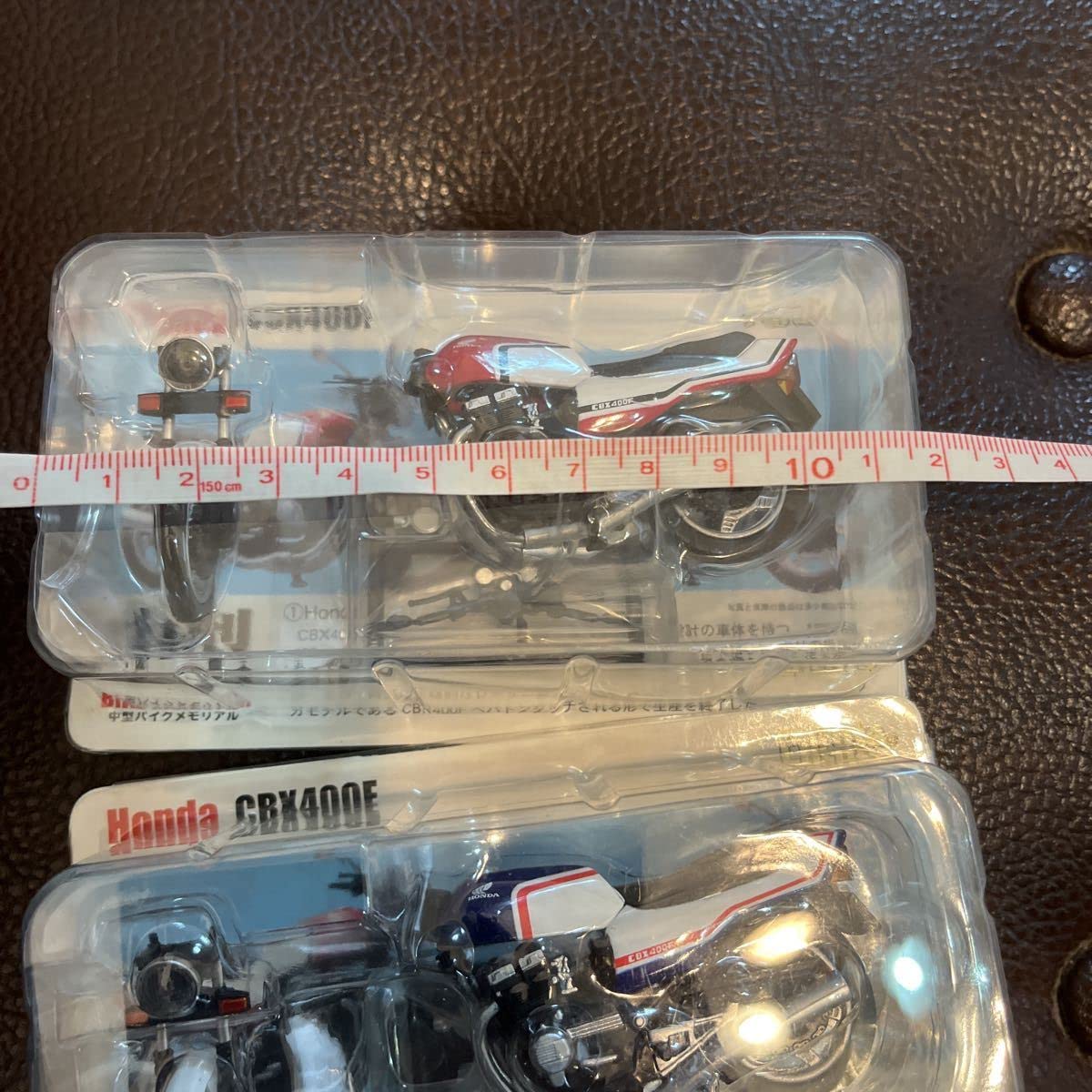 Amazon | 1/24スケールCBX400F全2台セットHONDAフルタ 中型バイク
