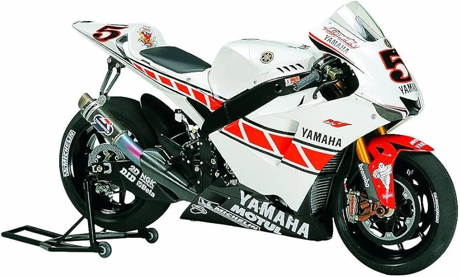 Amazon.com: Tamiya 1:12 Yamaha YZR M1 50th Anniversary Valencia
