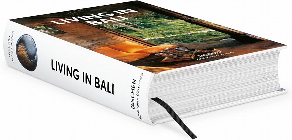 Living in Bali (Bibliotheca Universalis) (Multilingual Edition