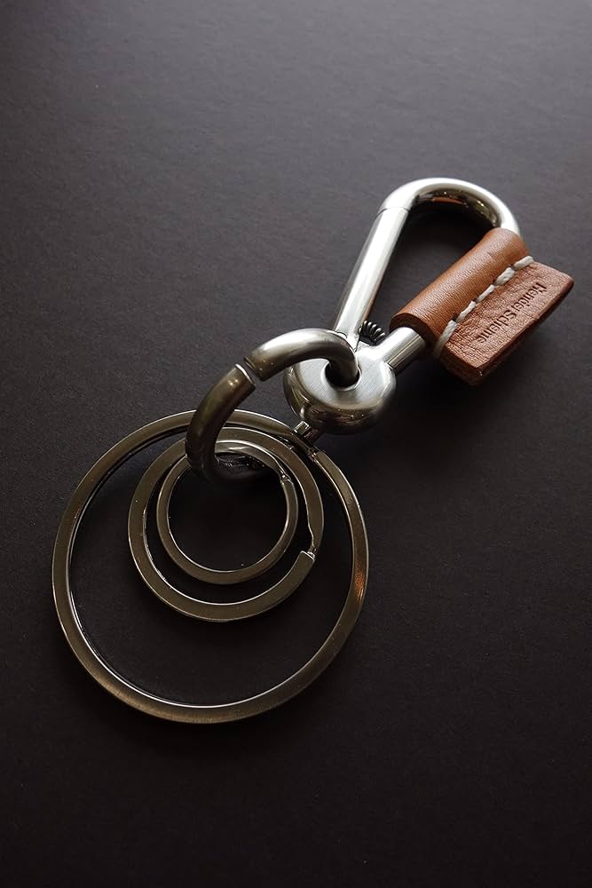 Amazon.co.jp: [エンダースキーマ] カラビナ キーホルダー (ナチュラル