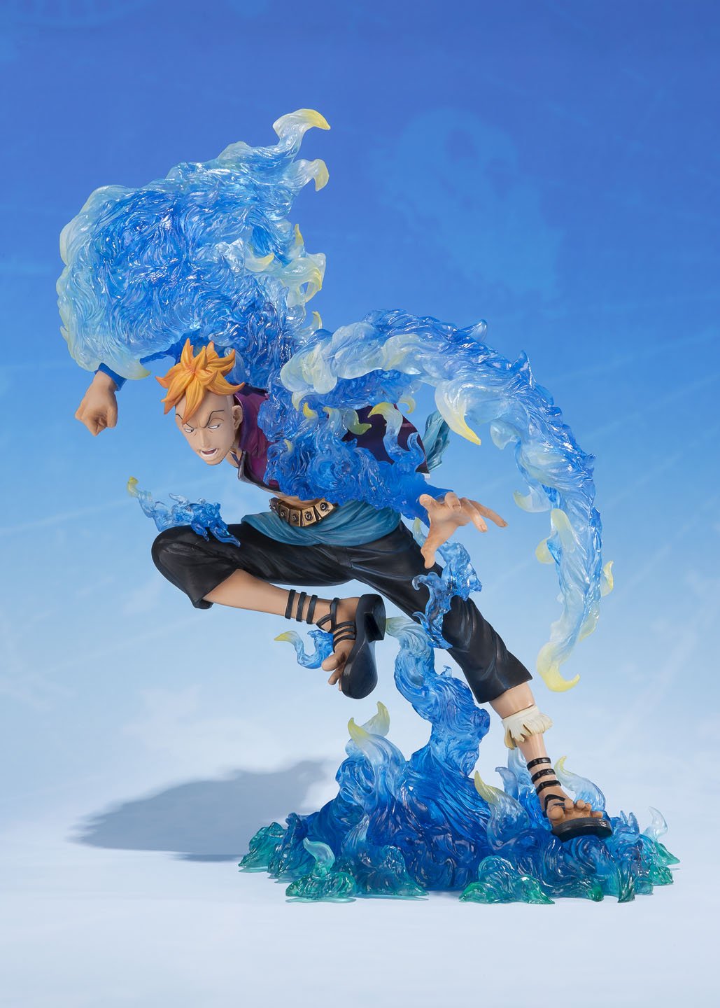 Amazon.co.jp: TAMASHII NATIONS フィギュアーツZERO ONE PIECE マルコ