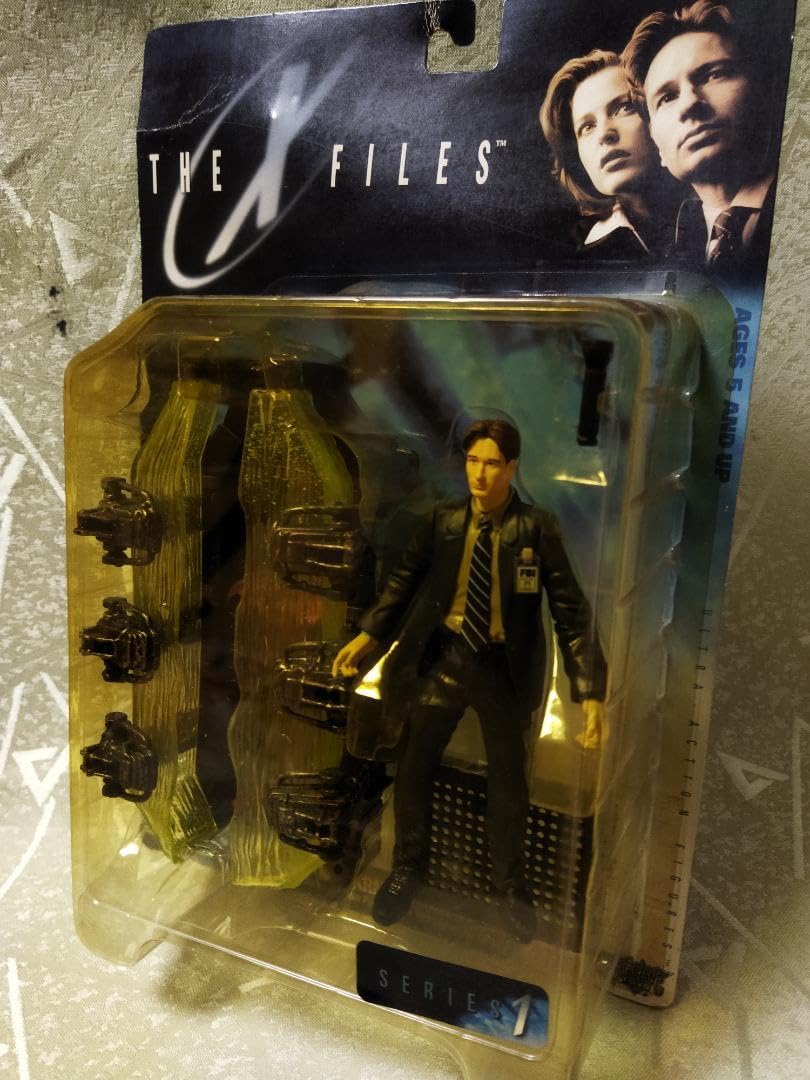 Amazon | X-ファイル フィギュア THE X FILES モルダー捜査官 シリーズ