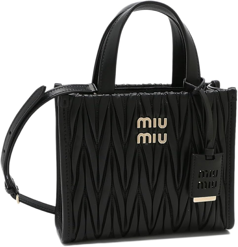 MIUMIU ブラックレザー キルティング チェーン 黒 ショルダーバッグ