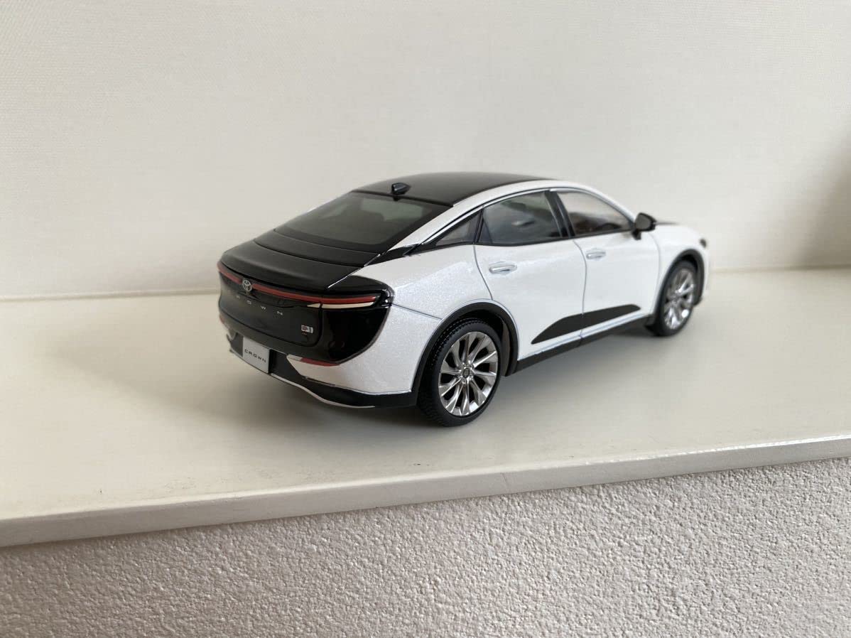 Amazon | トヨタ 新型 クラウン クロスオーバー ミニカー 130 2XW