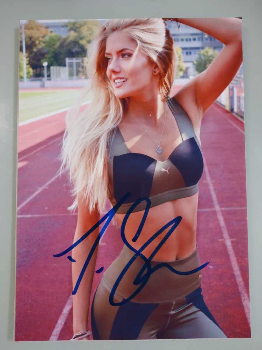 Amazon.co.jp: アリカ・シュミット直筆サイン入り2Lサイズ写真‥ドイツ