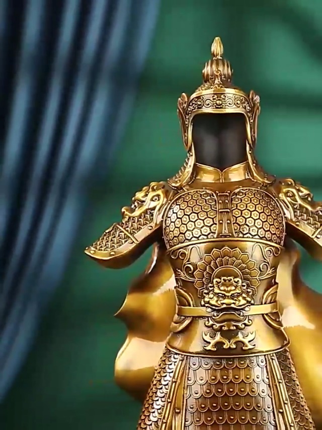 Amazon.co.jp: 戦国武将甲冑フィギュア 真鍮 置物・五月人形 鎧飾り