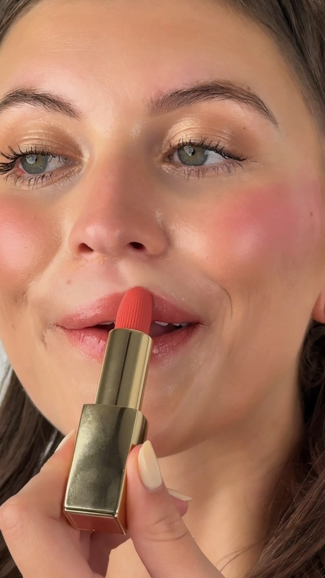 Amazon.com: Estée Lauder Pure Color Crystal Moisturizing Lipstick