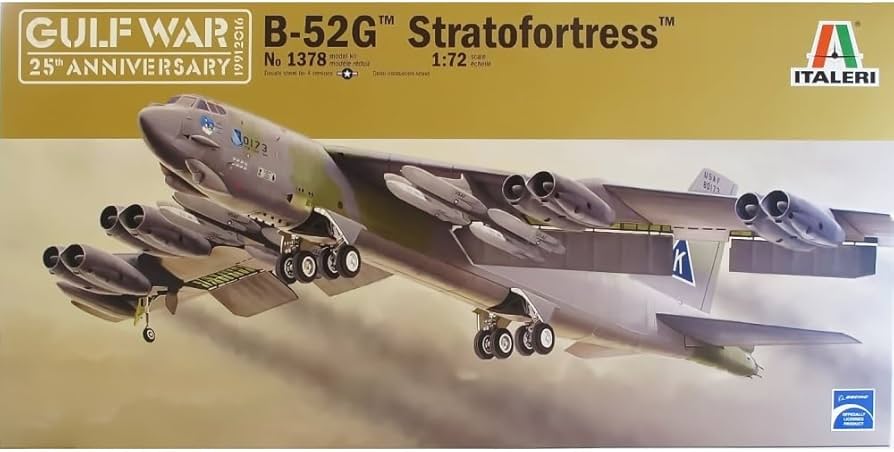 Amazon.com: Italeri ITA1378S 1/72 B-52G Strat Fortress Toy, Grey